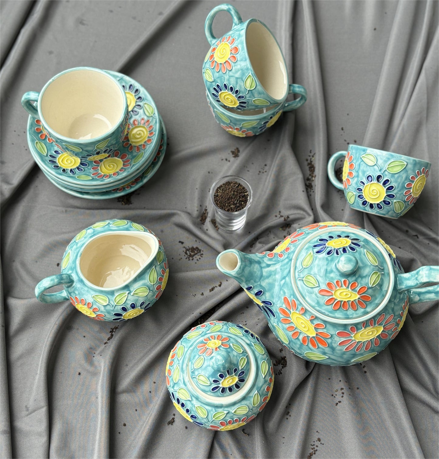 Petal Radiance Tea Set